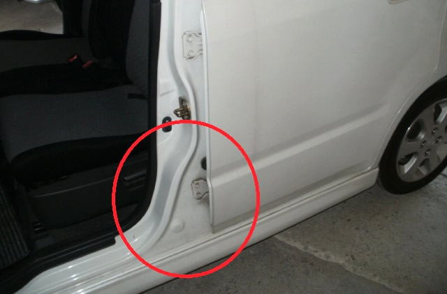 助手席のピラー